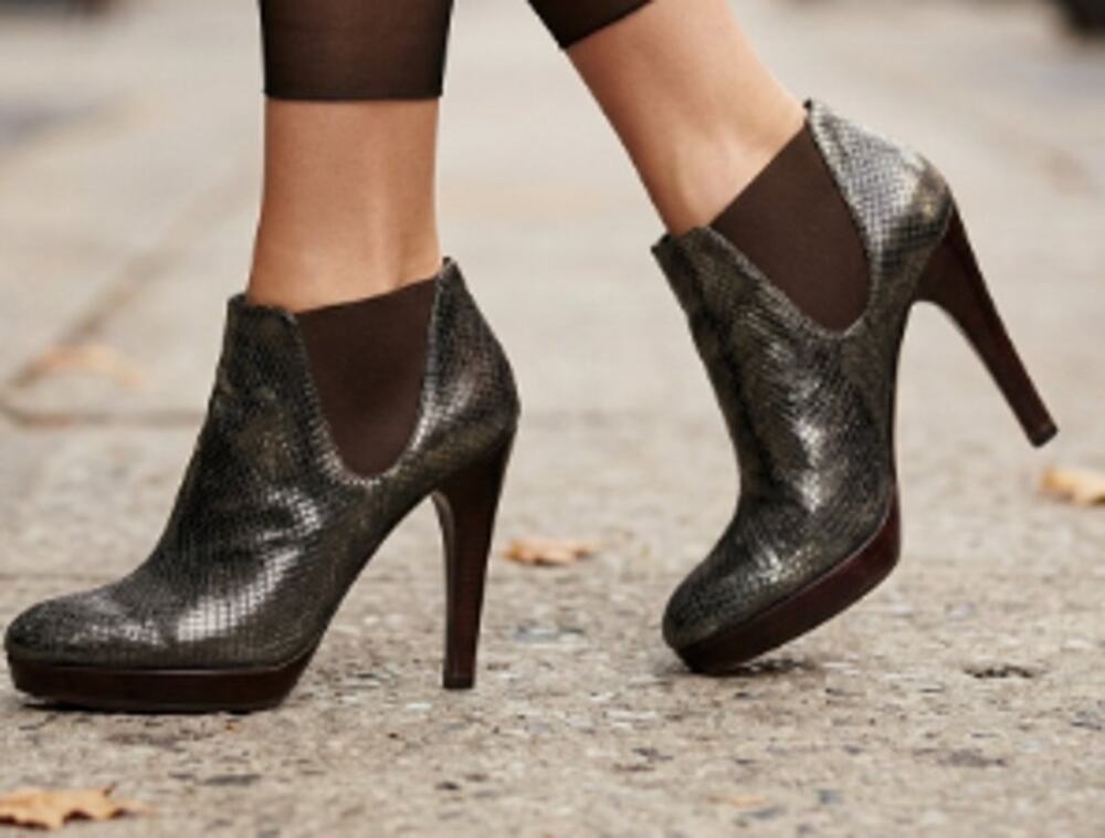 Stuart Weitzman Whoop Dk Gray Metallic Snakeskin Boots sz 7